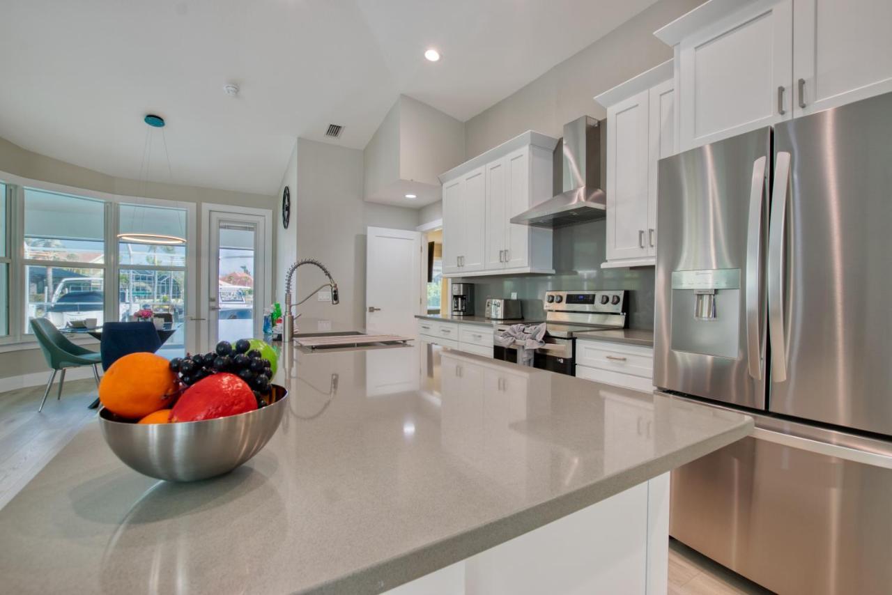 Vanity - 3 Beds - 3 Baths - 6 Guests - Gulf Access & Pool/spa - Incl.10% Off Boat Cape Coral