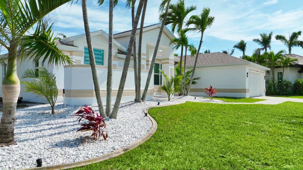 Villa Vanity - 3 Beds - 3 Baths - 6 Guests - Gulf Access & Pool/spa - Incl.10% Off Boat Cape Coral