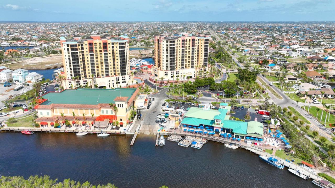 Villa Vanity - 3 Beds - 3 Baths - 6 Guests - Gulf Access & Pool/spa - Incl.10% Off Boat Cape Coral