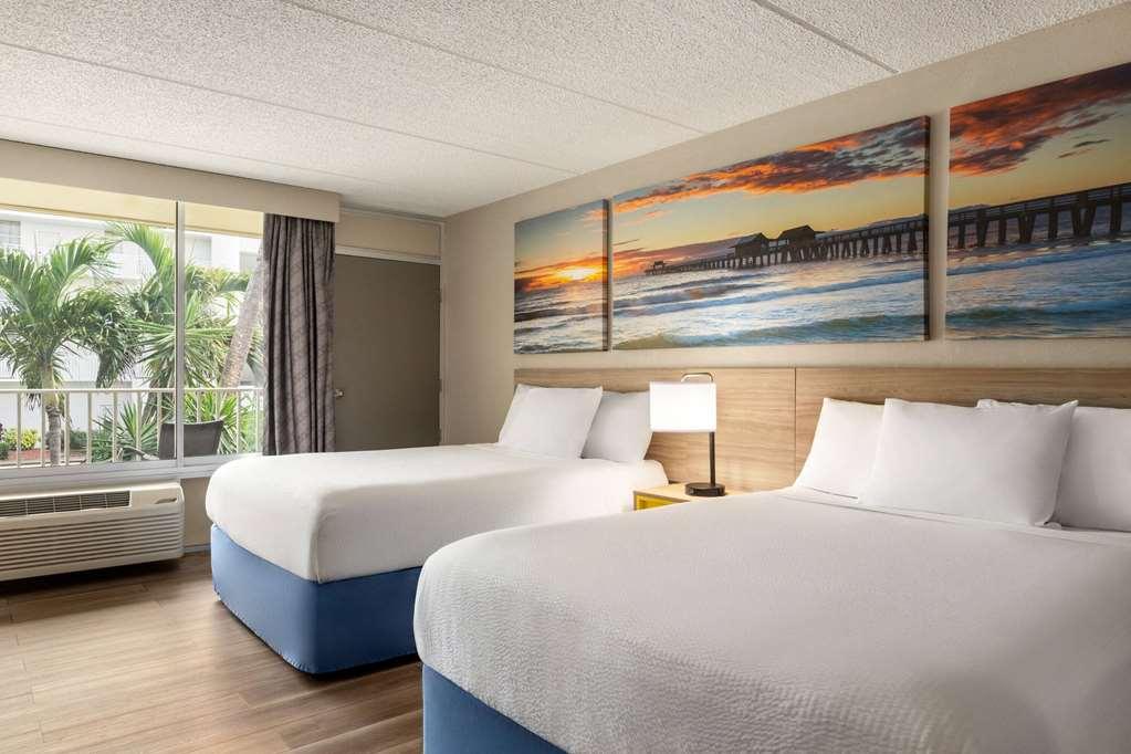 Motel Days By Wyndham Cocoa Port Canaveral Cocoa Beach