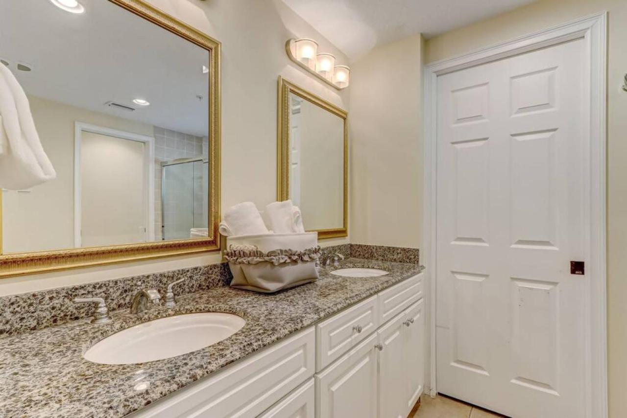 Comfort And Style At Aip Holiday home