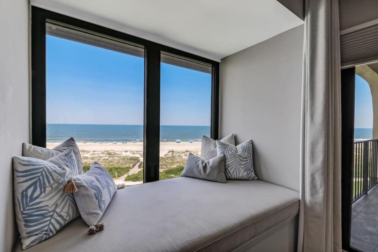 Lux Oceanfront Retreat At Aipresort *