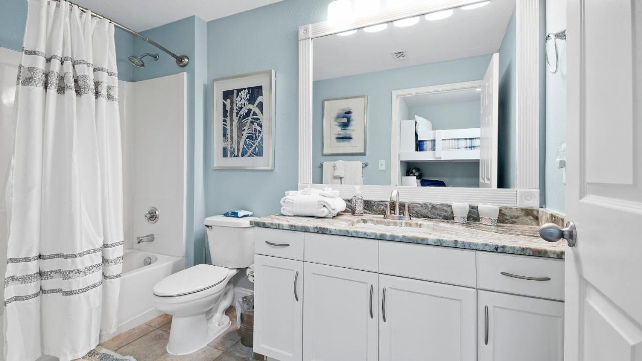Apartment Laketown Wharf 1537
