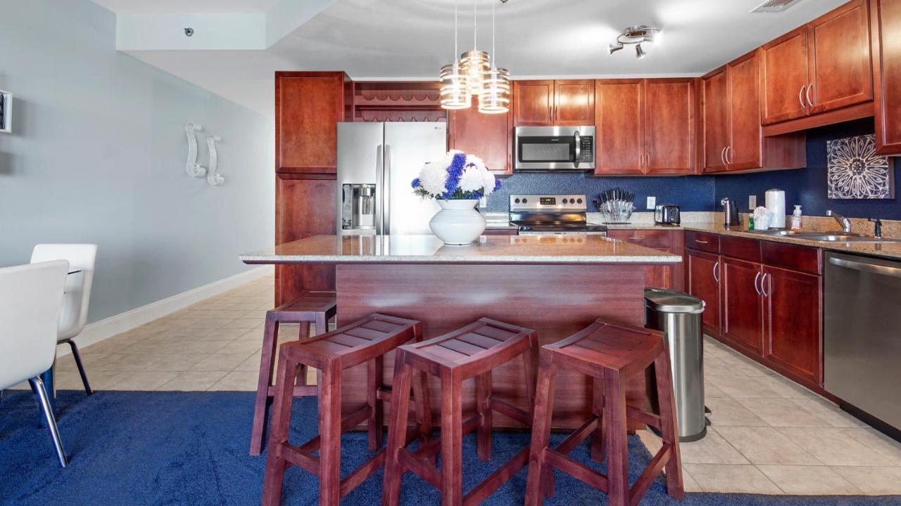 Laketown Wharf 1537 Apartment Panama City Beach