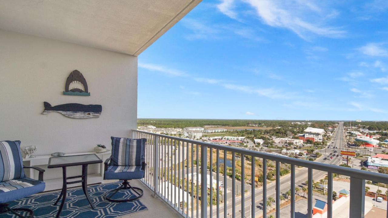 Laketown Wharf 1537