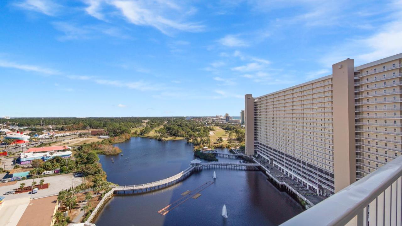 Laketown Wharf 1537 Apartment