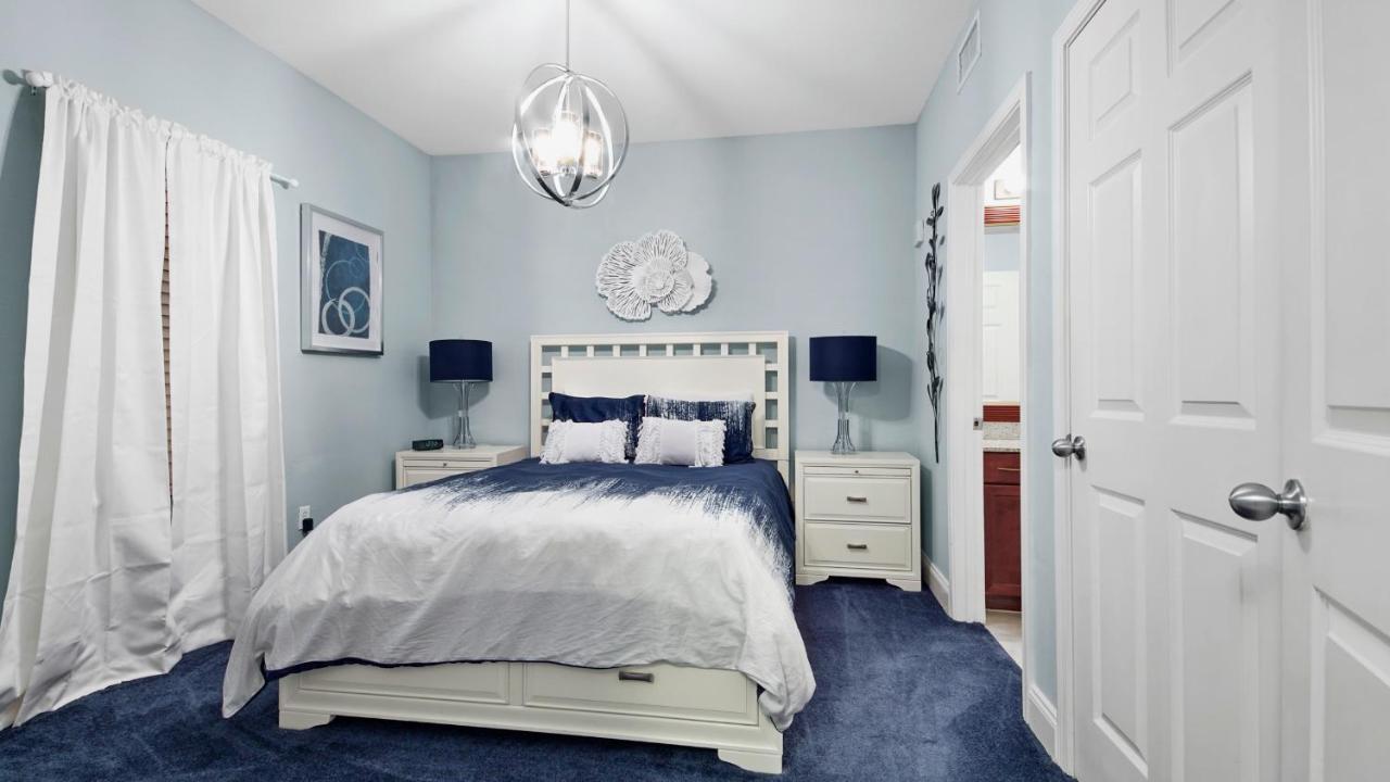 Apartment Laketown Wharf 1537