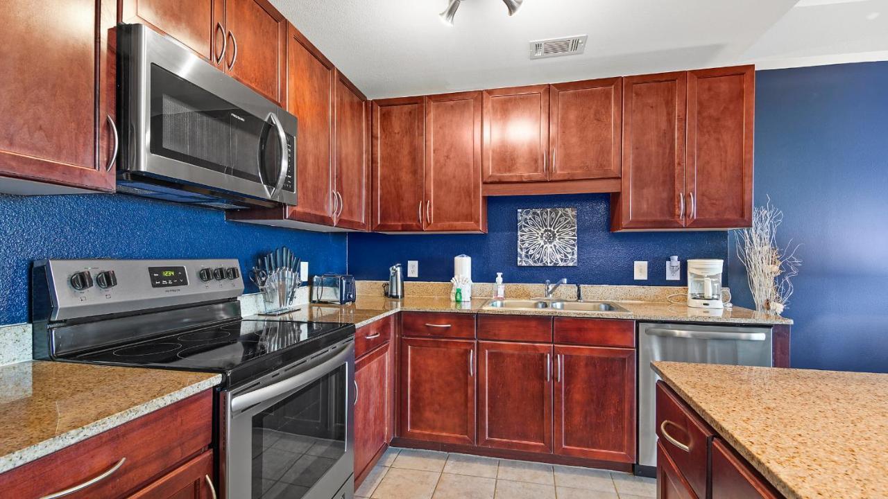 Apartment Laketown Wharf 1537