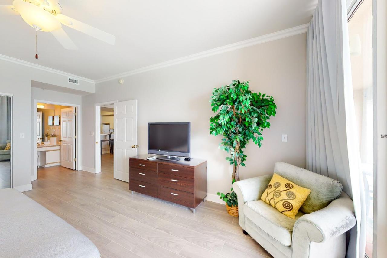 Regency 805 Navarre