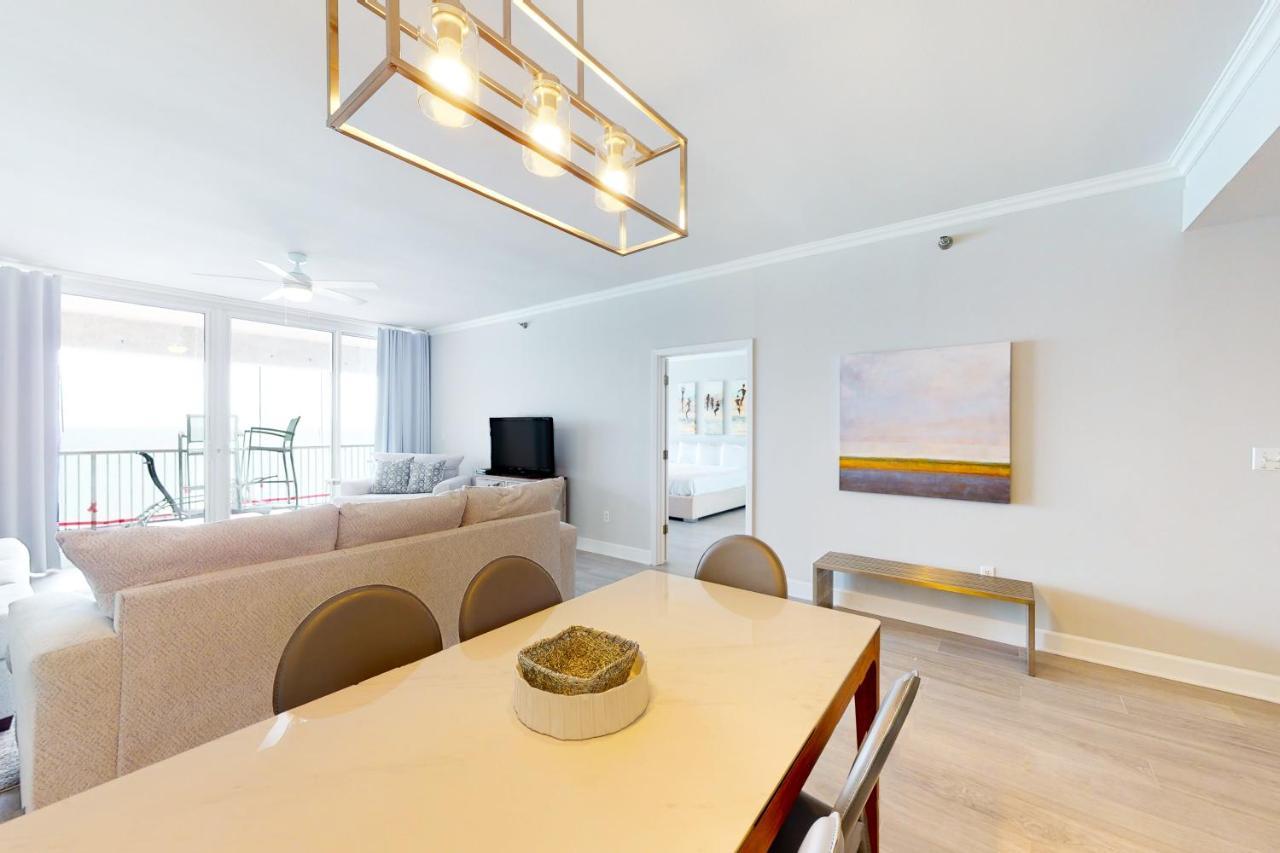 Regency 805 Apartment *