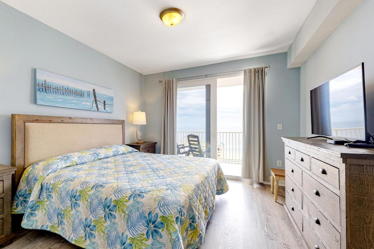 Laketown Wharf 1625 Apartment *