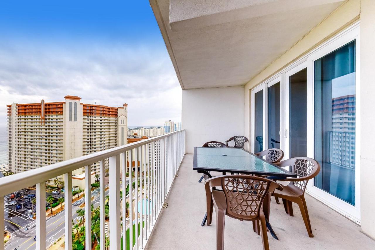 Laketown Wharf 1625 *