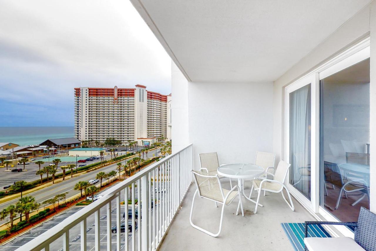 Apartment Laketown Wharf 710