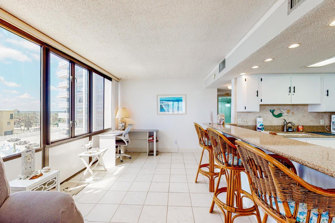 Right On The Shores, 306 Apartment *