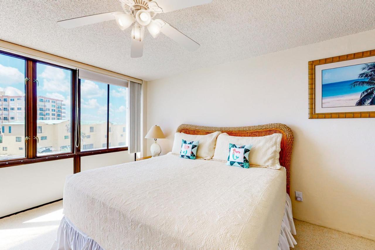 Right On The Shores, 306 Apartment *