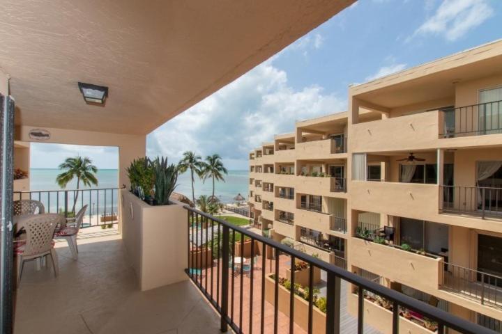 Holiday home Palms 404