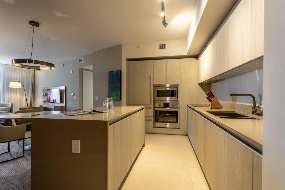 Lyfe On The 25th Floor 1 Bed Unit With Oceanview Apartment