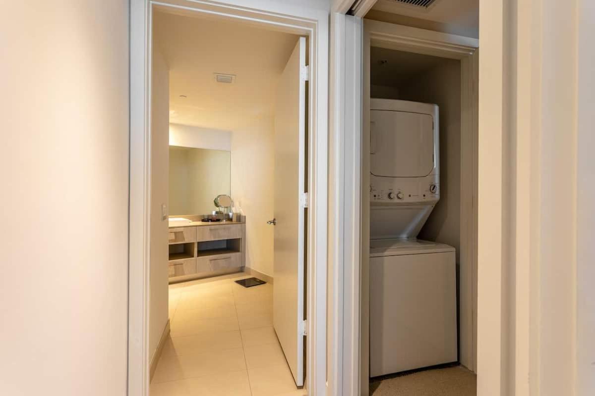 Lyfe On The 25th Floor 1 Bed Unit With Oceanview Apartment