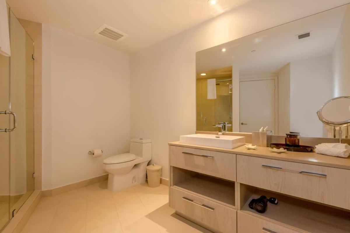 Lyfe On The 25th Floor 1 Bed Unit With Oceanview Apartment