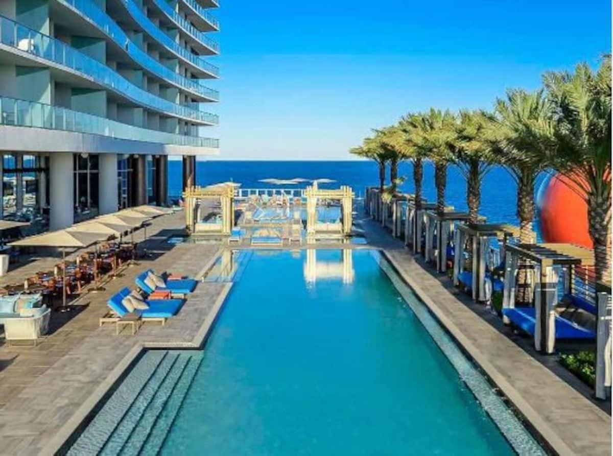 Lyfe On The 25th Floor 1 Bed Unit With Oceanview