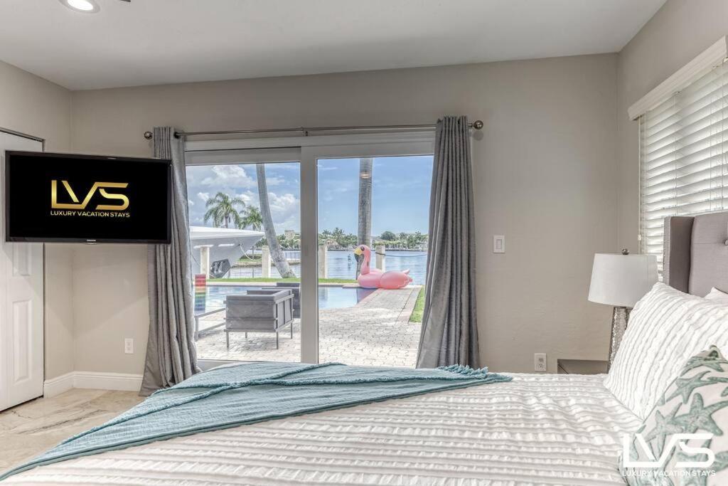 Villakey- Luxe Waterfront 5min To