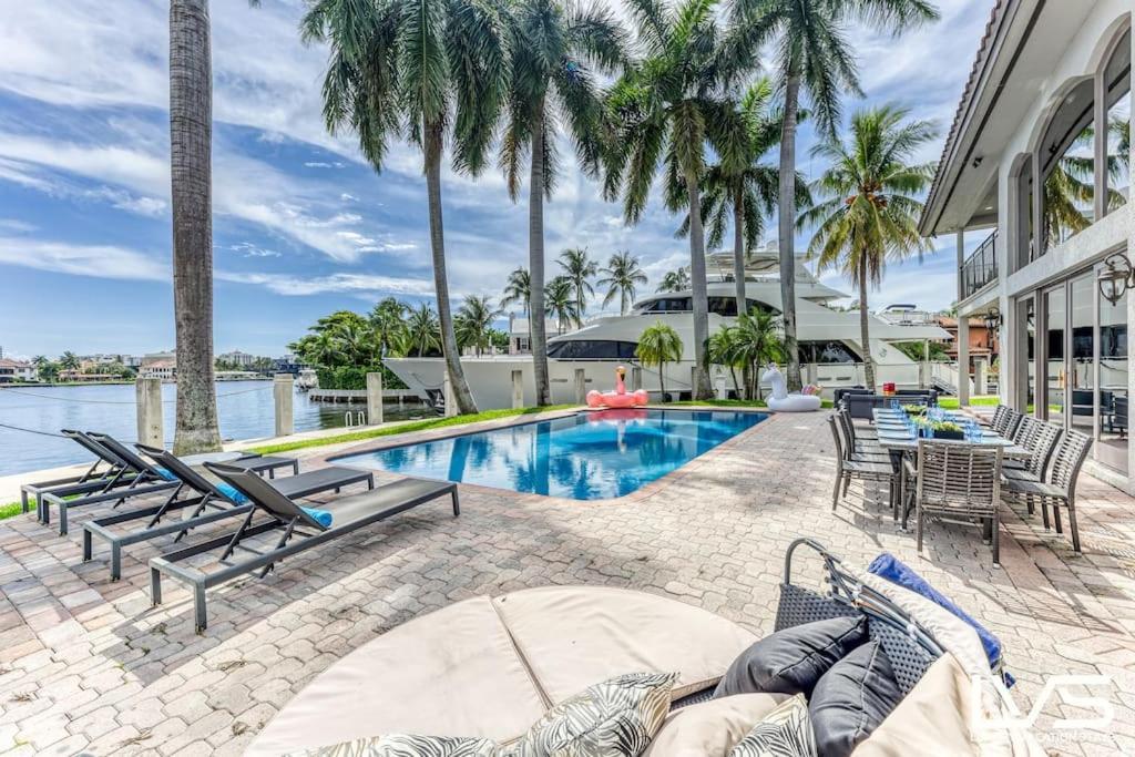 Villakey- Luxe Waterfront 5min To
