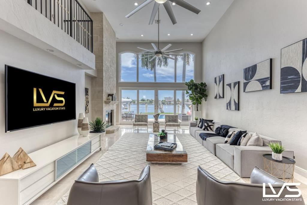 Holiday home Villakey- Luxe Waterfront 5min To