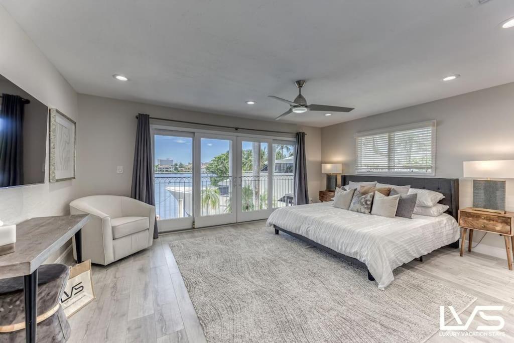 Holiday home Villakey- Luxe Waterfront 5min To