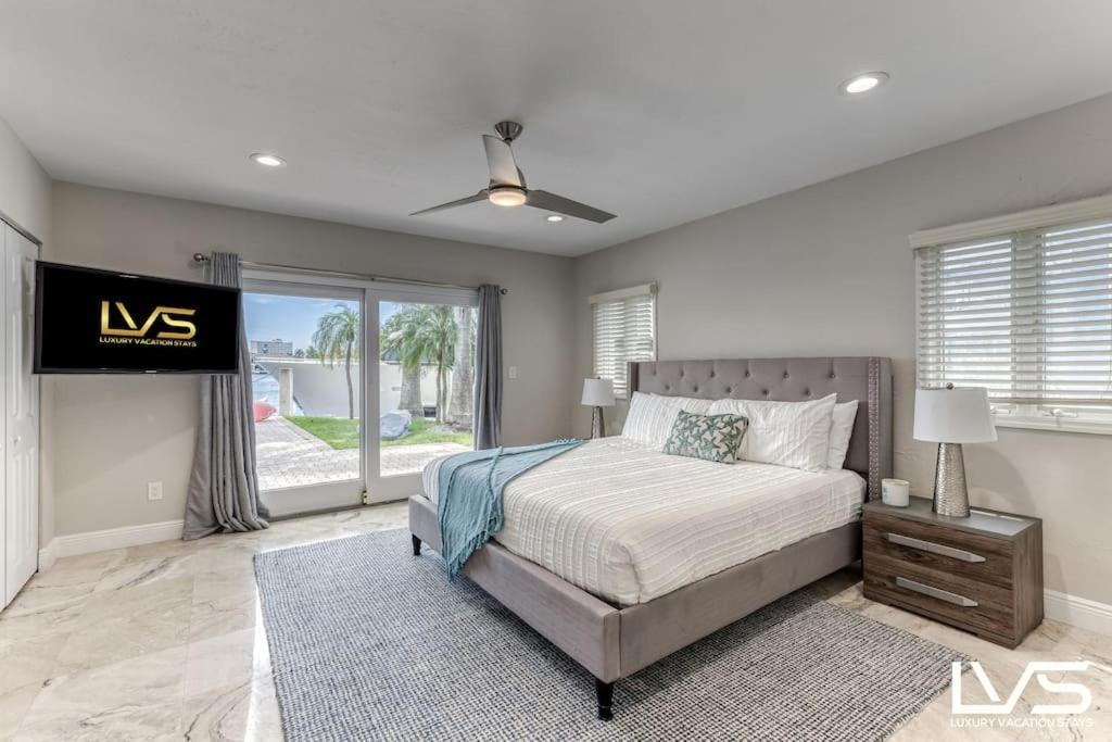 Villakey- Luxe Waterfront 5min To Holiday home Fort Lauderdale
