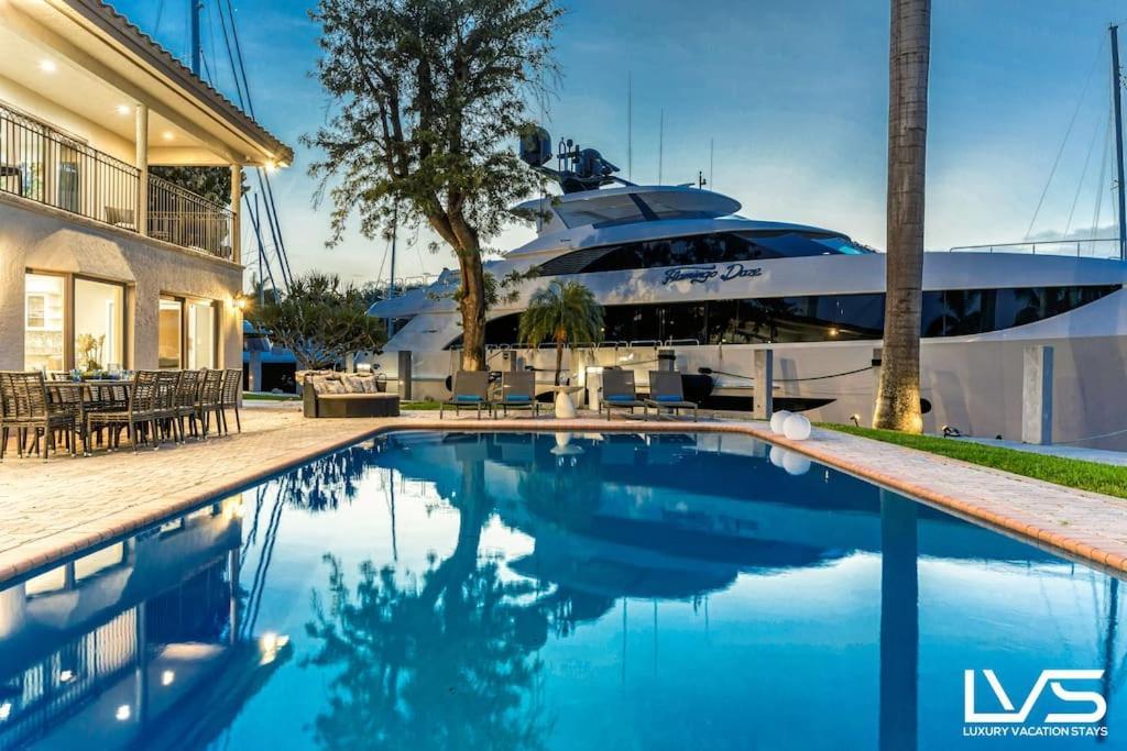 Villakey- Luxe Waterfront 5min To Holiday home Fort Lauderdale