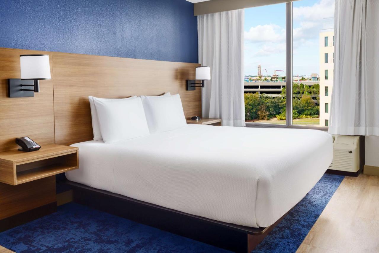 Hyatt Place Across From Universal Orlando