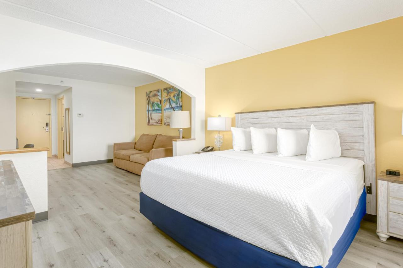 Hutchinson Island 3*
