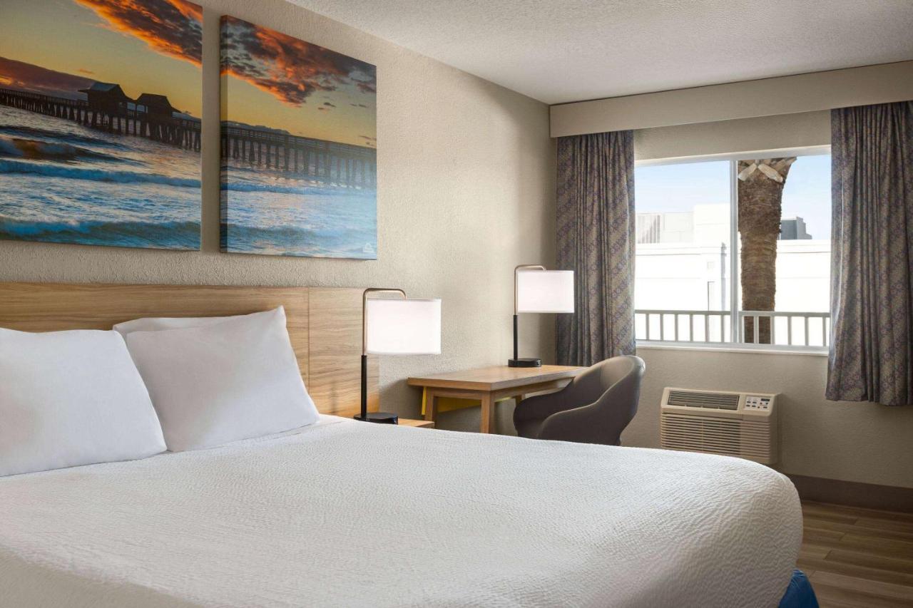 Days By Wyndham Cocoa Port Canaveral 2* Cocoa Beach