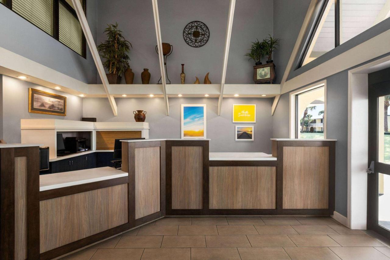 Days By Wyndham Cocoa Port Canaveral 2*