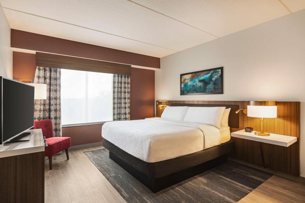 Hilton Garden Town Center Hotel 3*