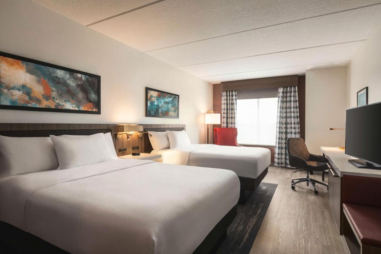 Hilton Garden Town Center Hotel
