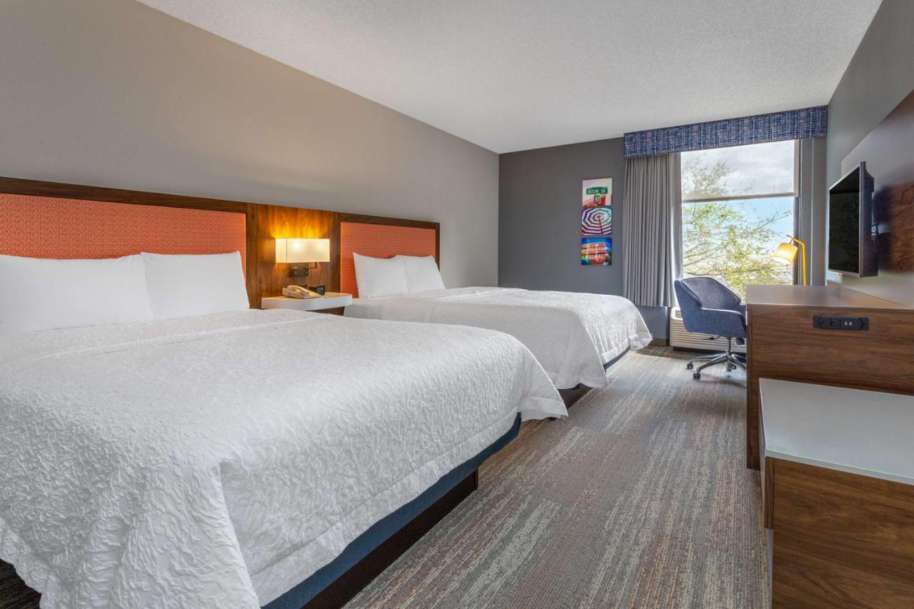 Hotel Hampton Commercial Boulevard-fort Lauderdale 3*