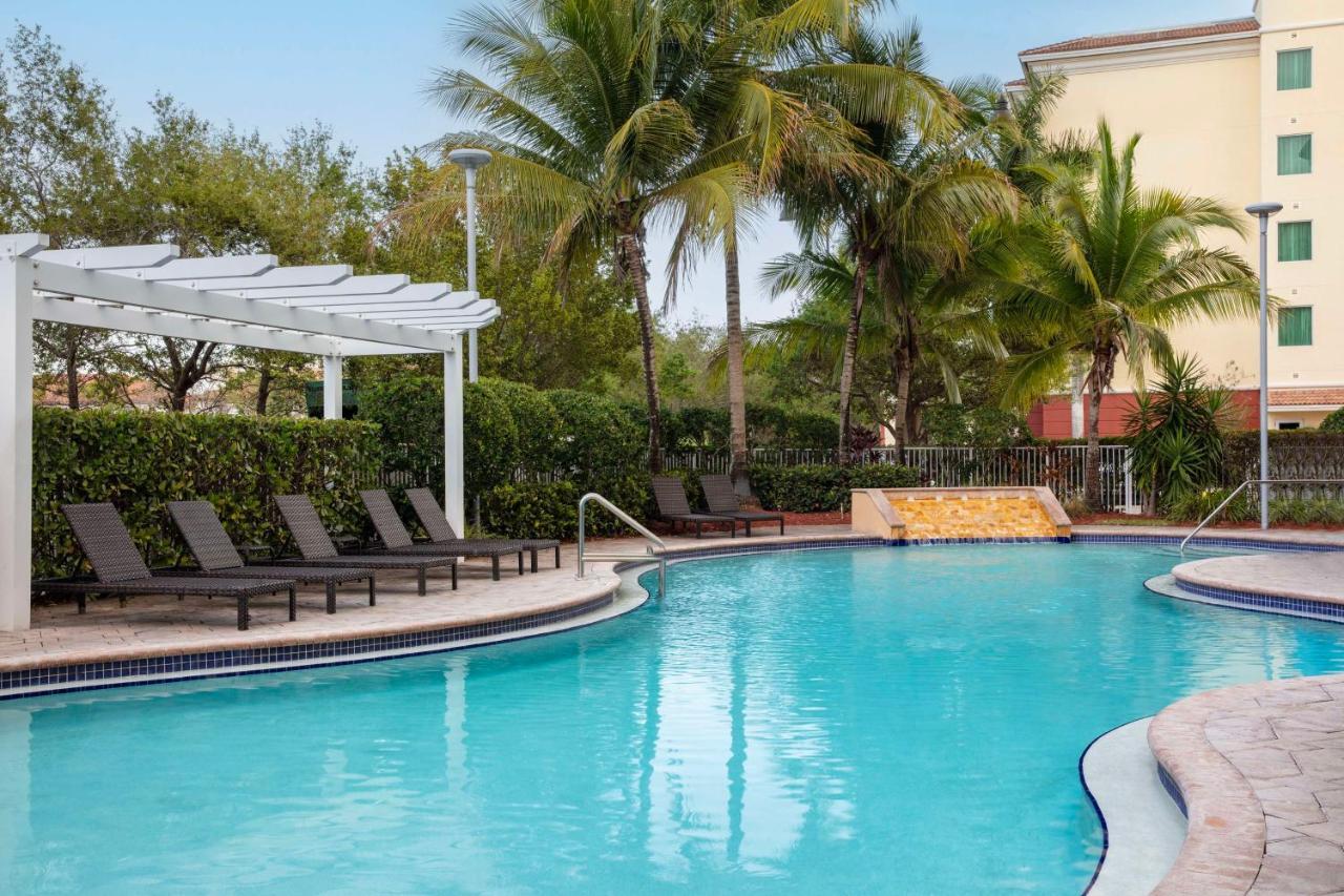 Hampton & Miami South 3*