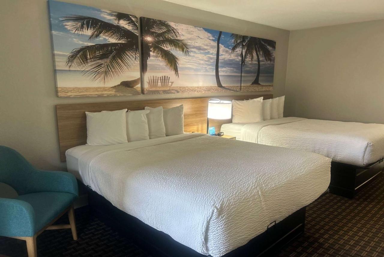 Days By Wyndham Town Center Hotel Port Charlotte