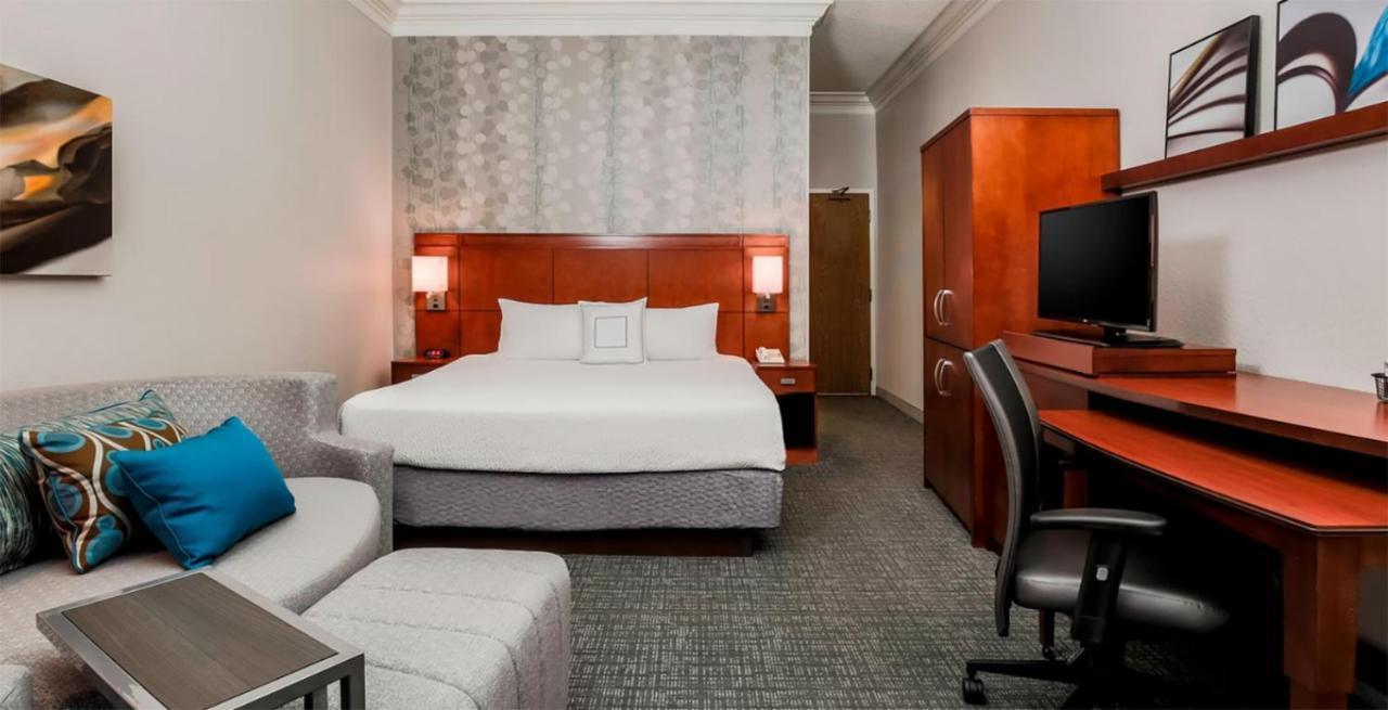 Courtyard By Marriott Orlando Mary North Hotel 3*