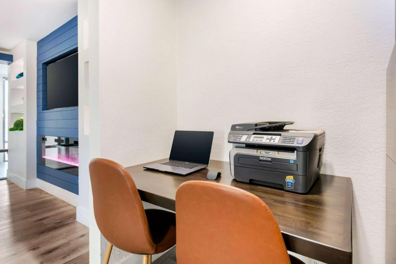 Hotel Super 8 By Wyndham Orlando Near Florida Mall Williamsburg
