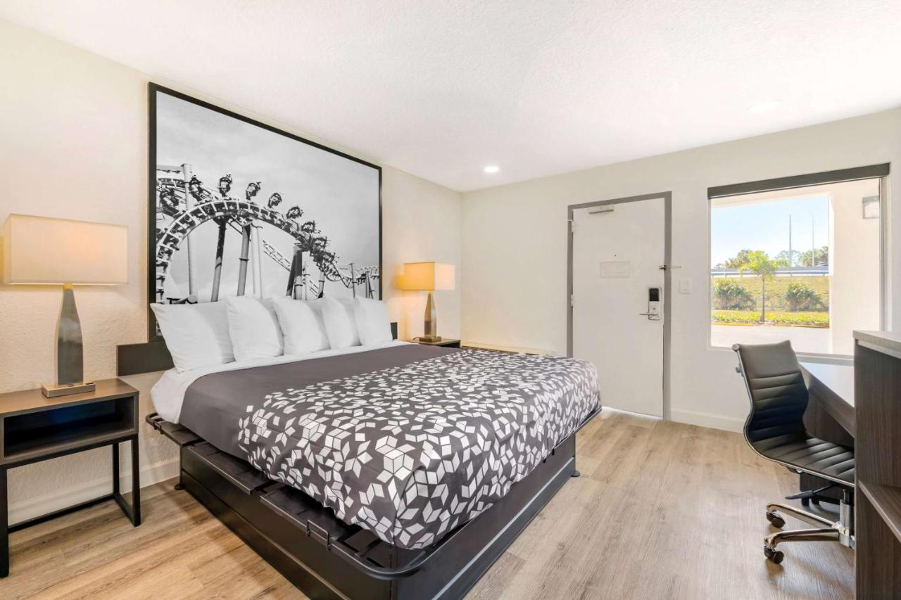 Super 8 By Wyndham Orlando Near Florida Mall Hotel 2*