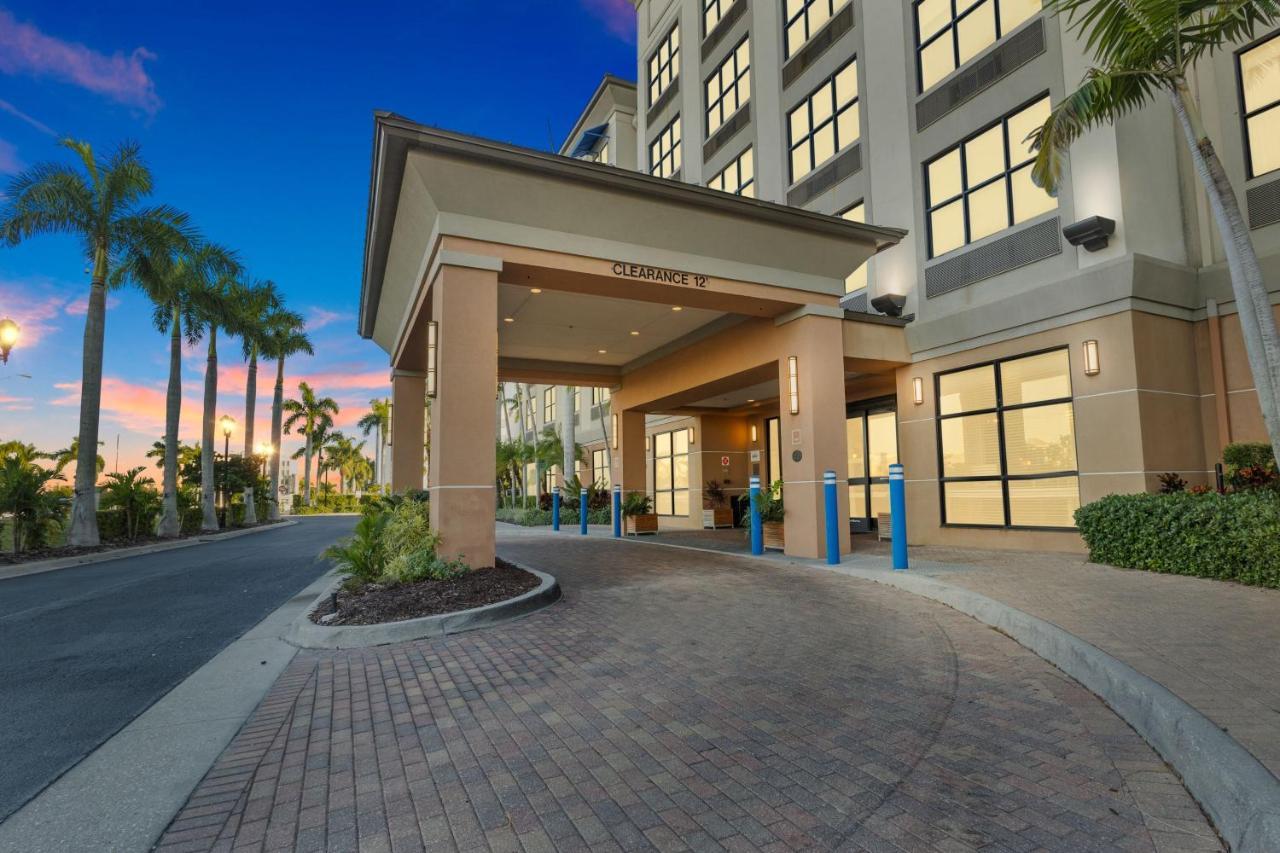 Four Points By Sheraton Harborside Hotel Punta Gorda