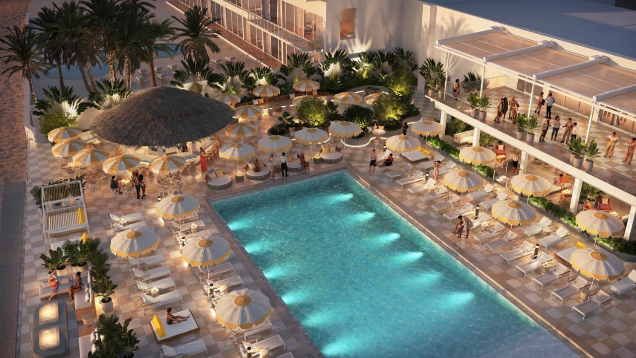 Newport Beachside & 4*