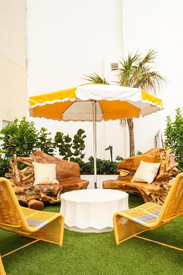 Newport Beachside & Resort