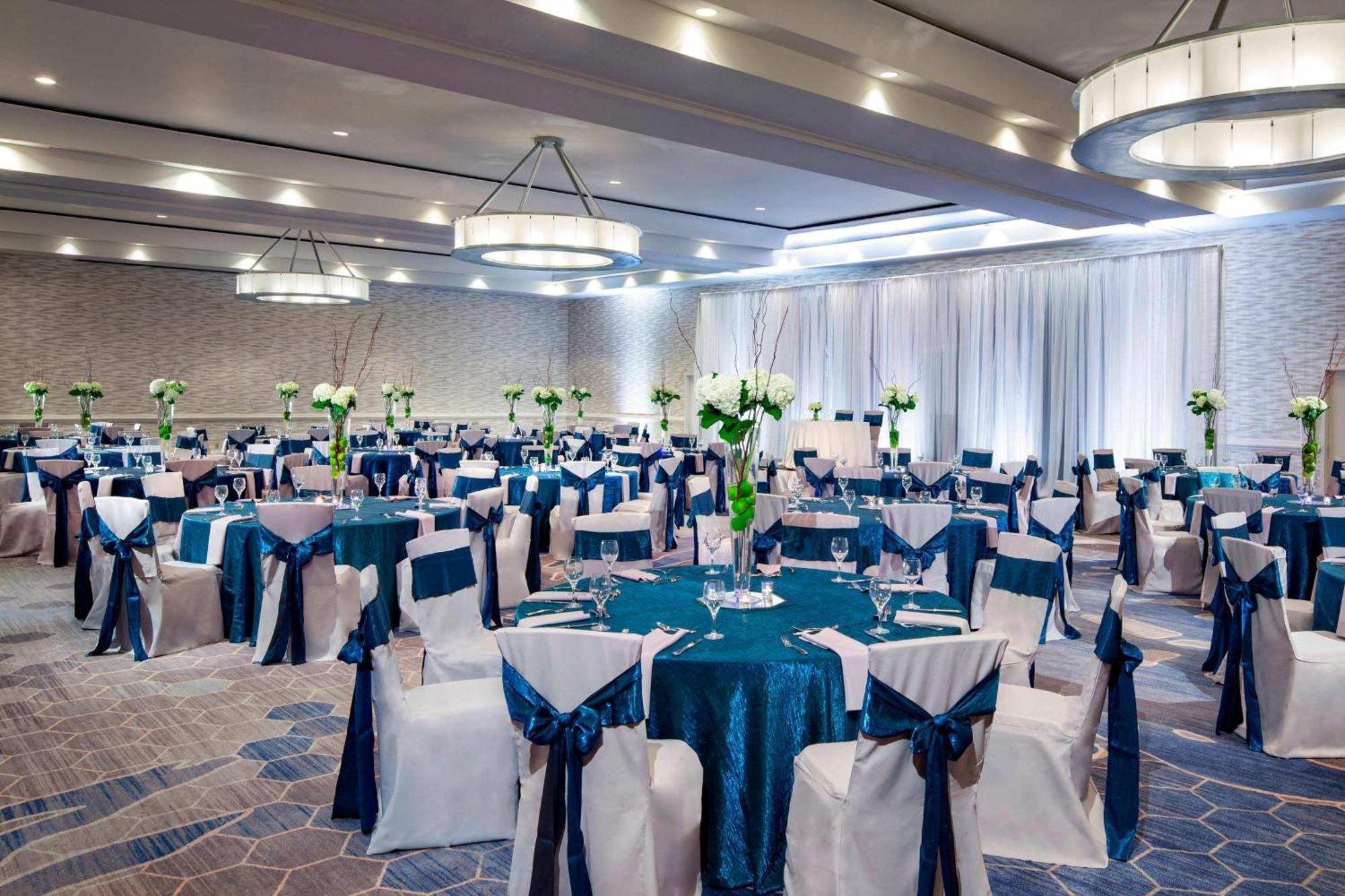 Hotel The Westshore Grand, A Tribute Portfolio Hotel, 4*