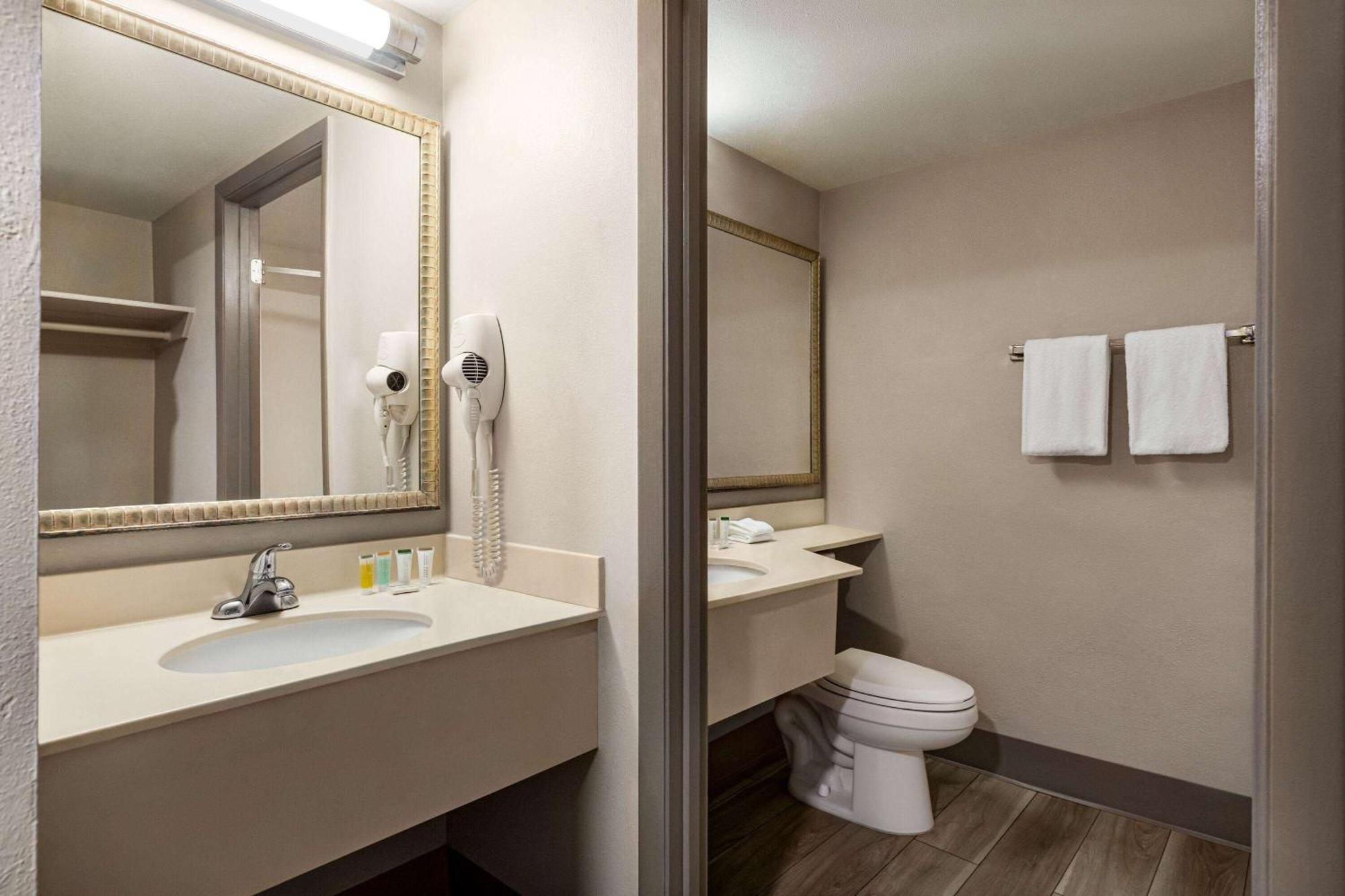 Days By Wyndham Cocoa Port Canaveral 2* Cocoa Beach
