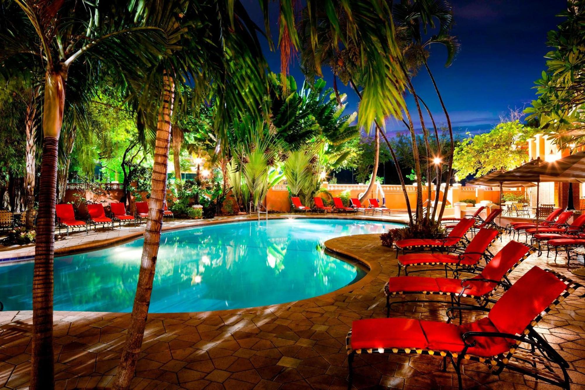 Sheraton Lauderdale At Cypress Creek Hotel 3*