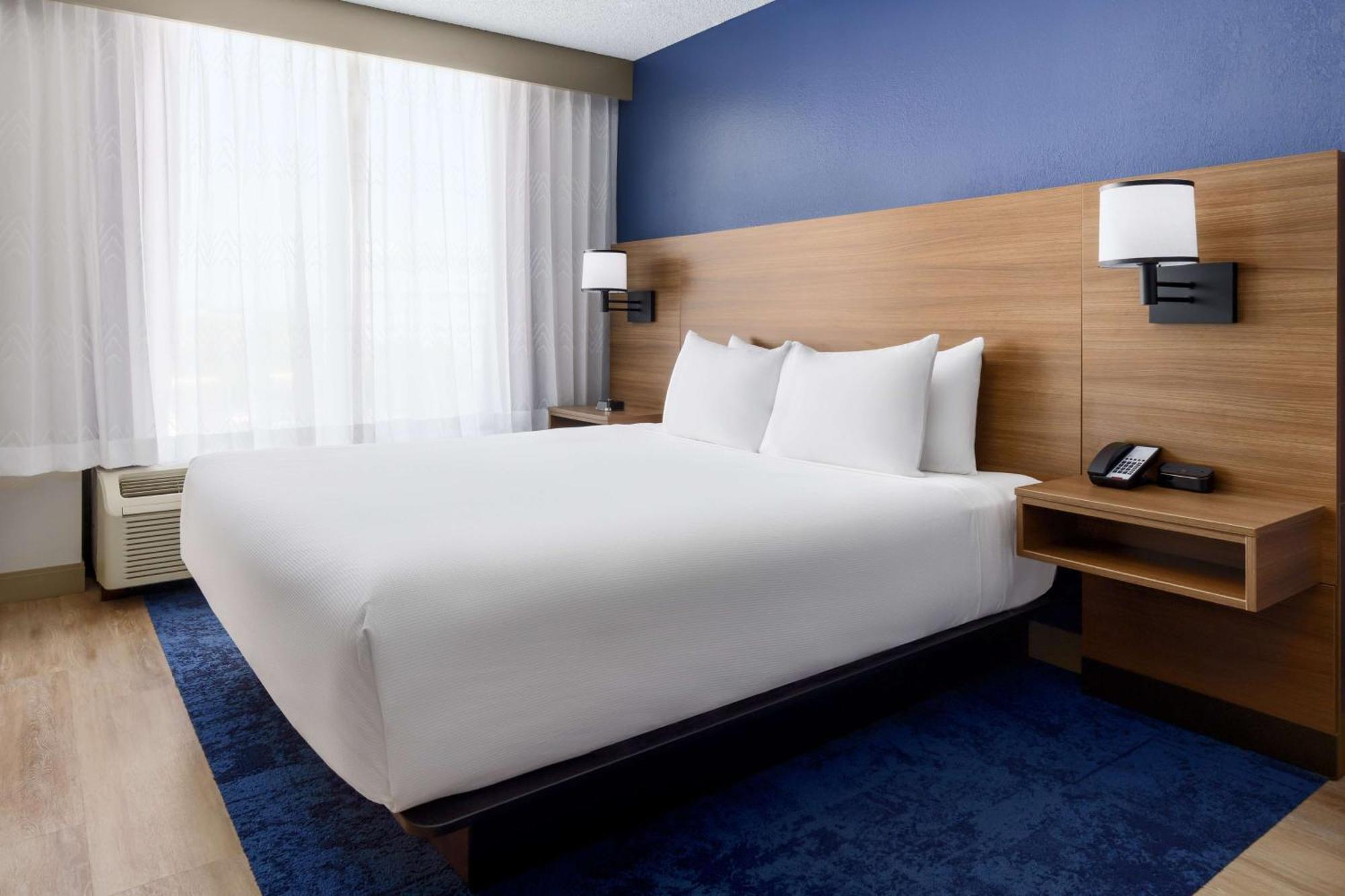 Hyatt Place Across From Universal Orlando