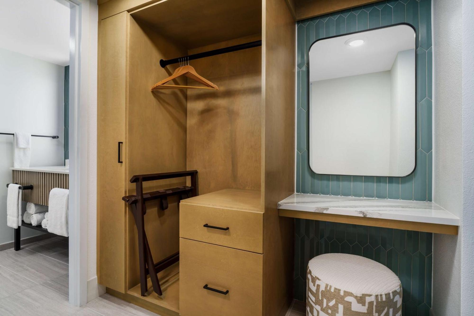 Doubletree By Hilton Tampa Bay - North Redington 3*